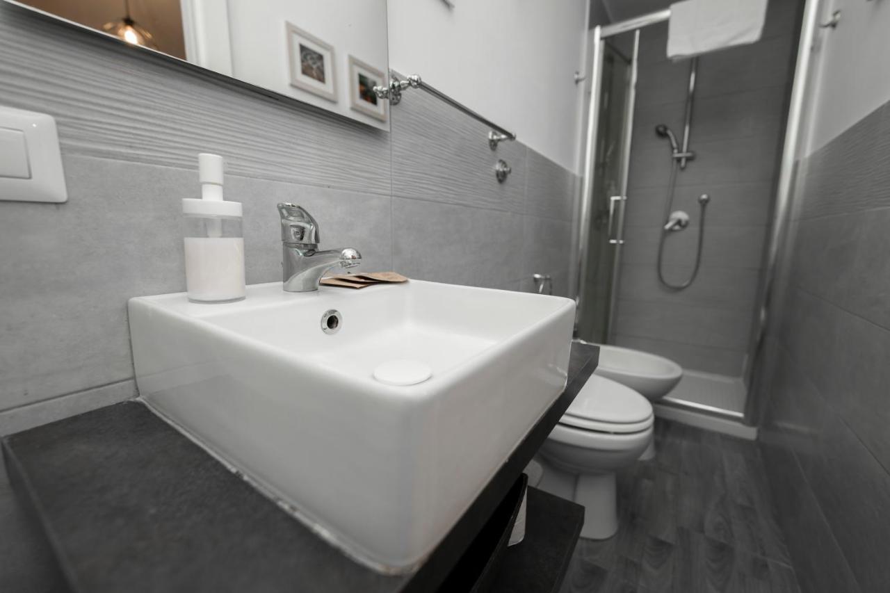 נאפולי Donna Chiara Holiday House - Toledo מראה חיצוני תמונה